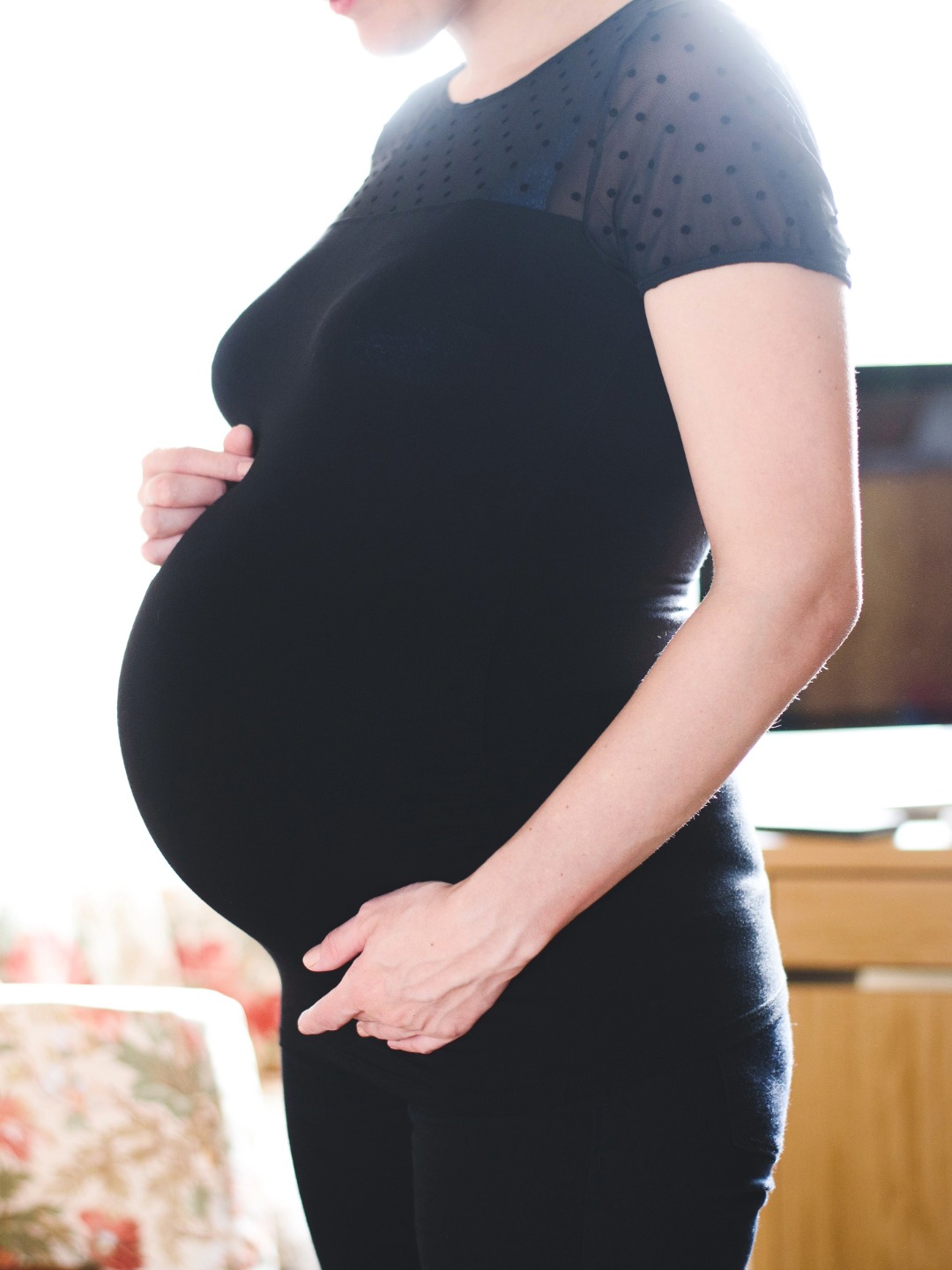 Antenatal Peep - Pregnant mum and dad